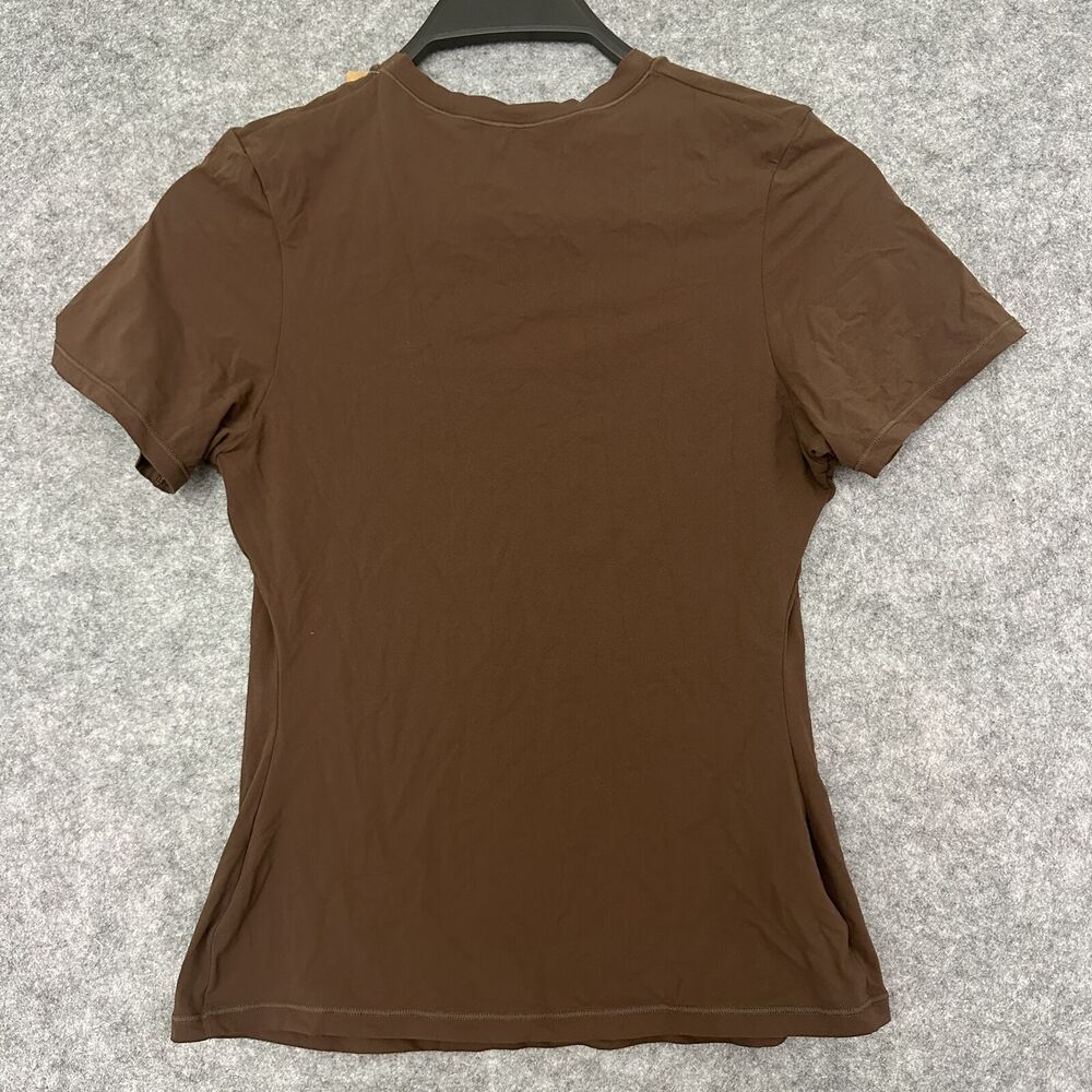 SKIMS Fits Everybody Cocoa Short Sleeve Crew Neck Solid T-Shirt Size Medium New - Picture 5 of 5